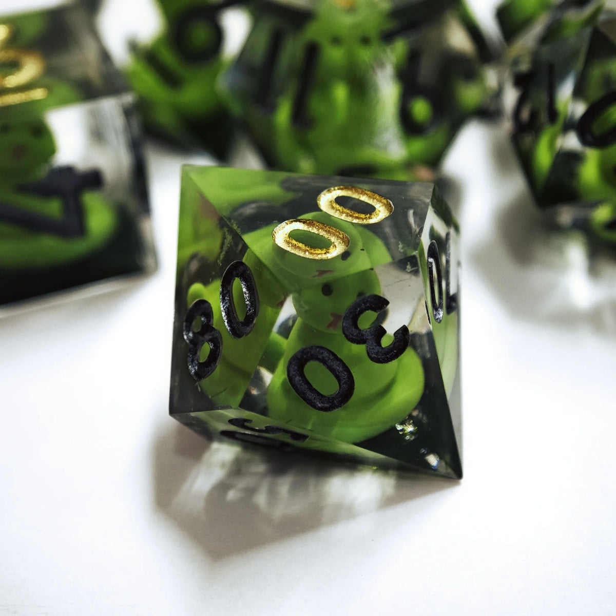 Snake-Effect Resin Dice Set – 4 Colours to Choose From