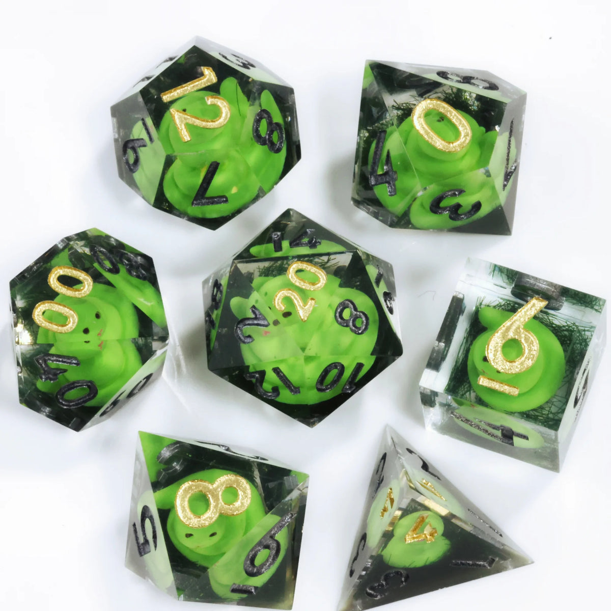 Snake-Effect Resin Dice Set – 4 Colours to Choose From
