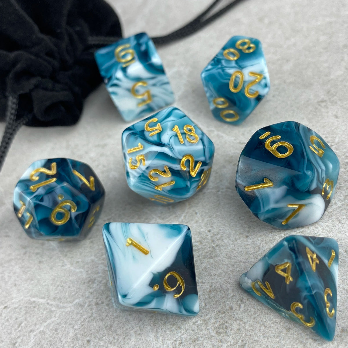 Two-Tone Dice Set with Bag – 9 Colours to Choose From