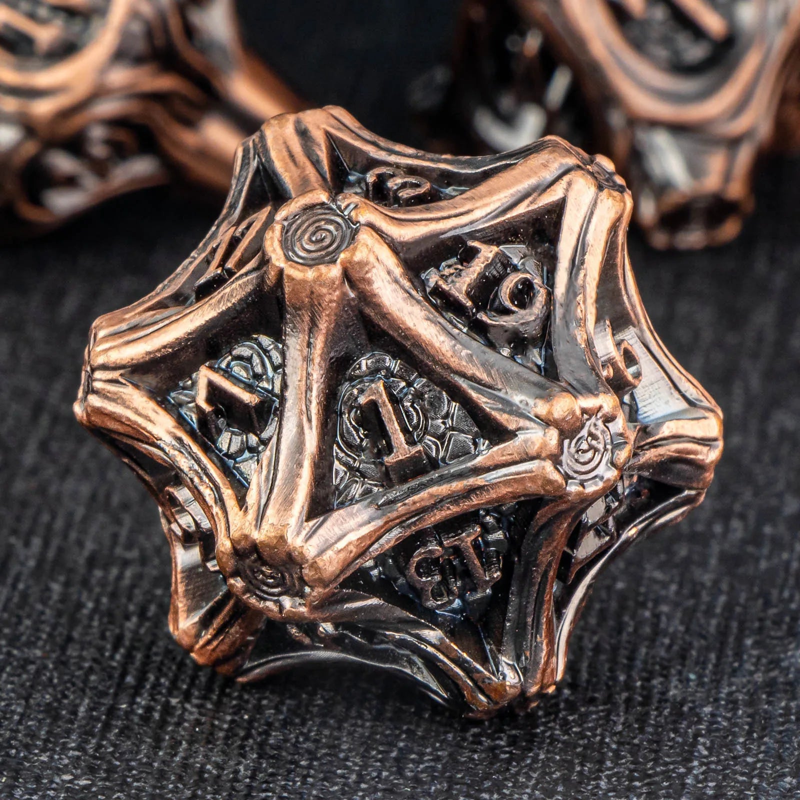 Antique Dragon Metal D6 Dice - 7 Piece - Design 2