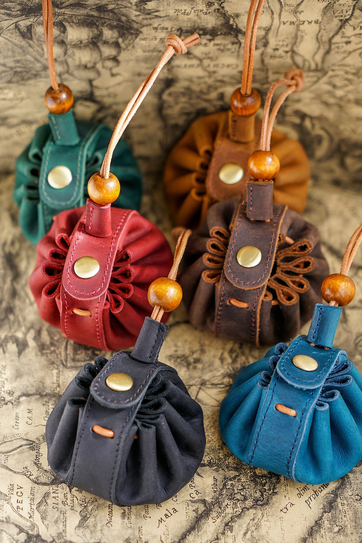 GuoNiu Handmade Top Grain Leather Coin Purse, Vintage Drawstring Wallet Unisex Genuine Leather Organizer Pouch