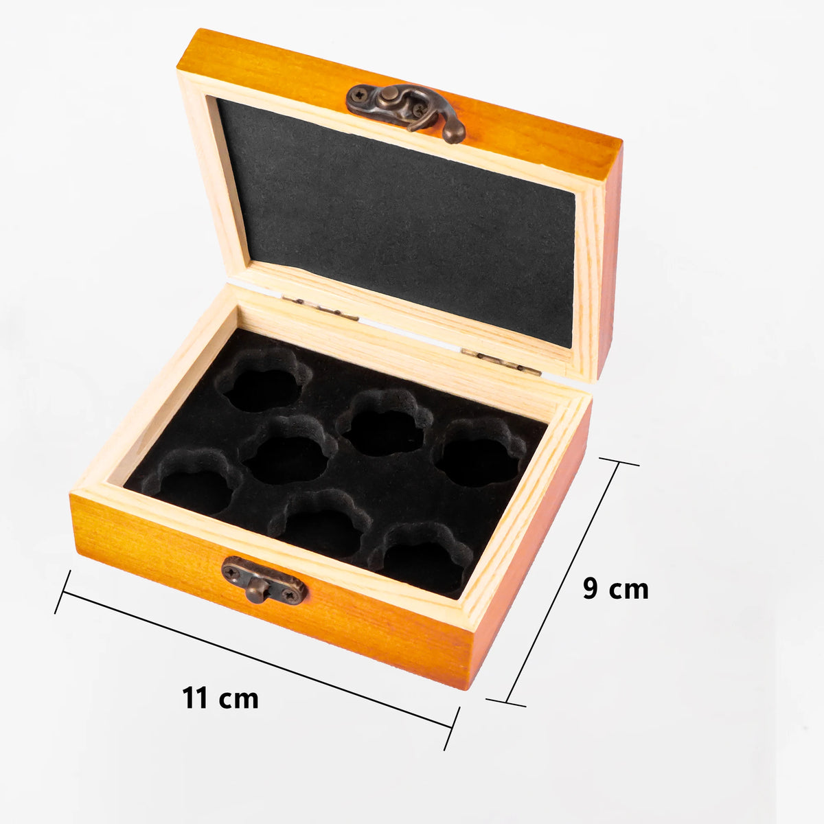 Handmade Sharp-Edge Resin Dice Set – 26 Colours to Choose From